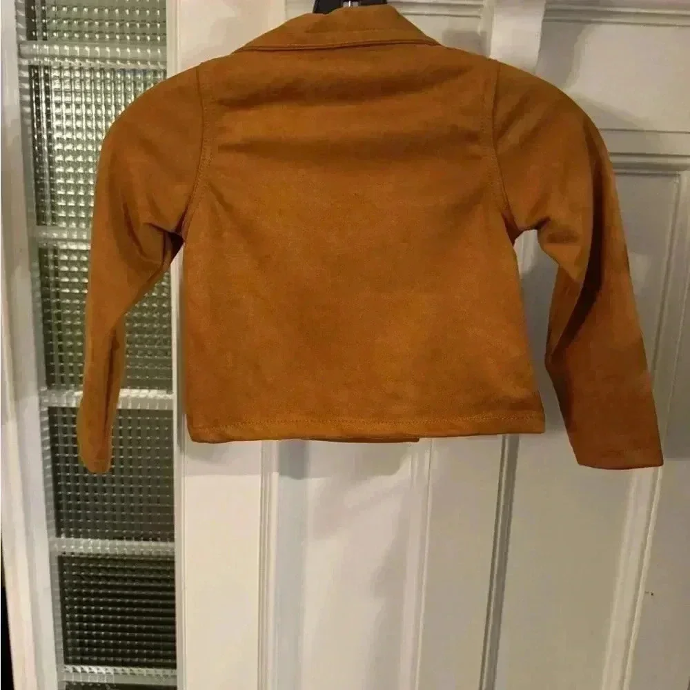 Tahari girls faux suede moto jacket. Brown size 6. Excellent condition
